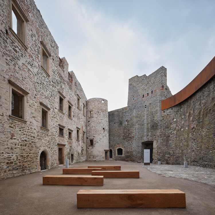 记录时光的材质：10个运用耐候钢（Corten Steel）的当代项目 - 1 的图像 30