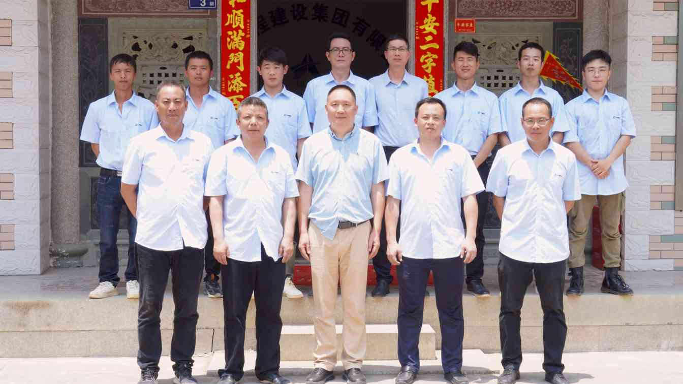 DSC03391.JPG 大成集团泉州白濑水利枢纽工程等级公路迁移复建工程(省道以下部分)项目经理部举行揭牌仪式(图3)