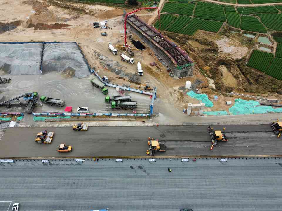5(1)(1).jpg 翔安机场高速公路工程精细化施工观摩会顺利召开(图5)