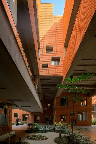 463个阶梯平台,铺满印度Prestige大学新建筑屋面(图21) 463个阶梯平台,铺满印度Prestige大学新建筑屋面(图21)