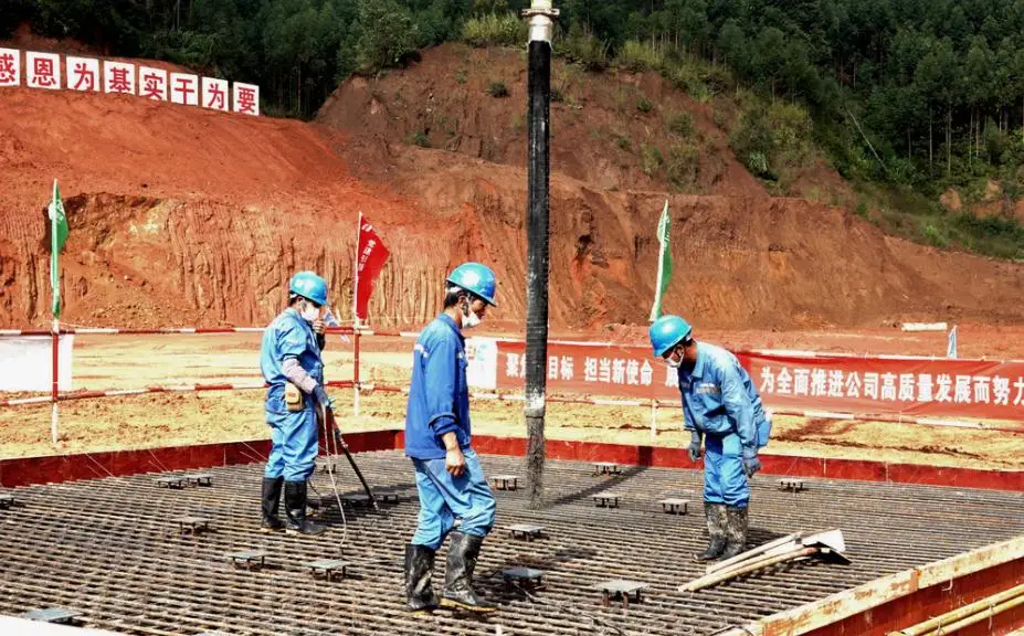 华能清远燃机热电一期工程正式开工(图2) 华能清远燃机热电一期工程正式开工(图2)
